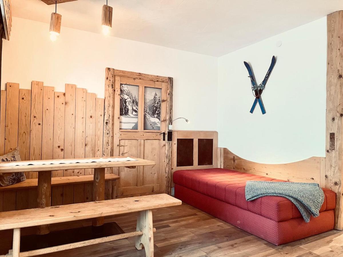 Pension Kreuzeck - Dein Gluecksplatz Am Lech Weissenbach am Lech Luaran gambar